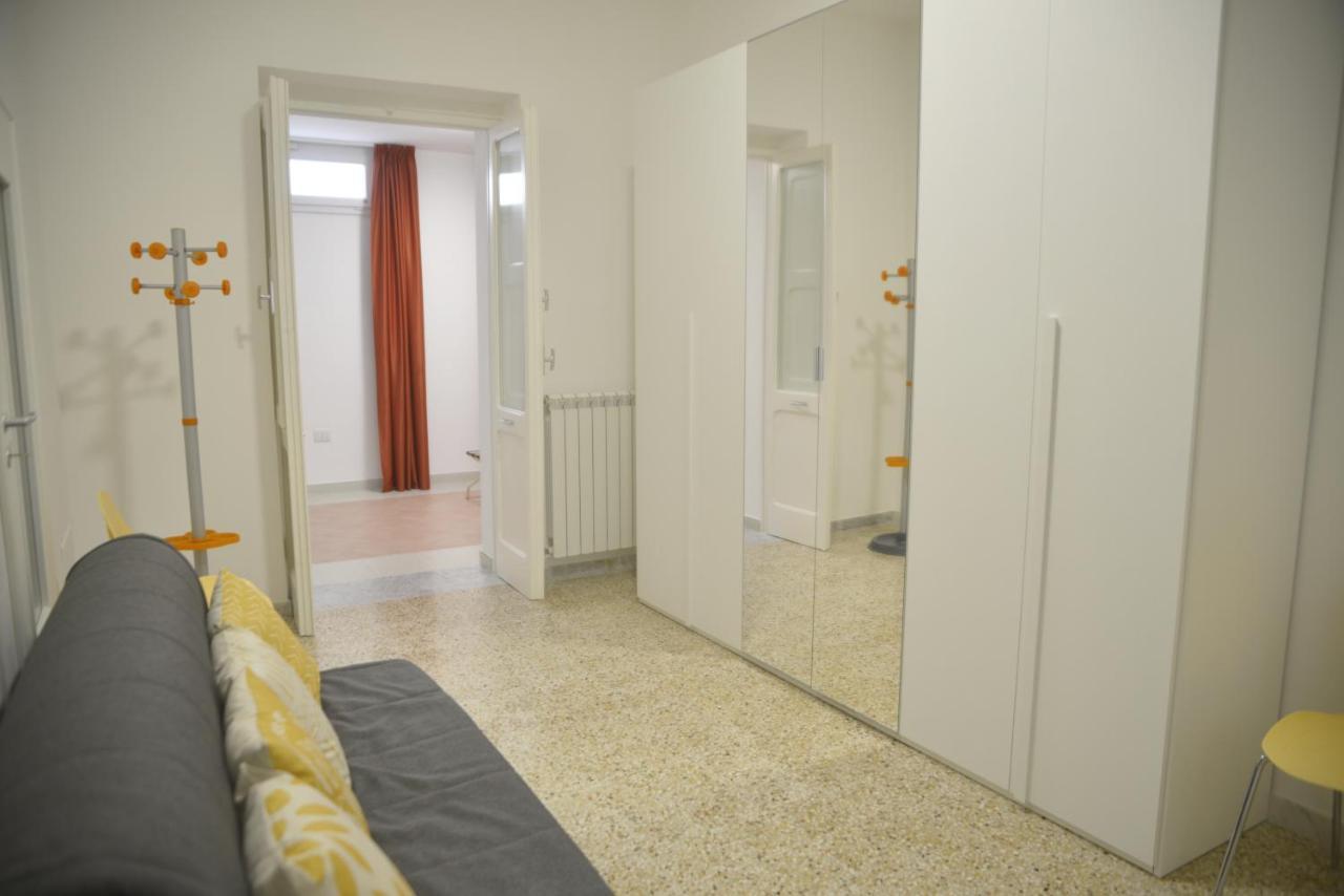 La Casa Di Eva Bed & Breakfast Brindisi Bagian luar foto